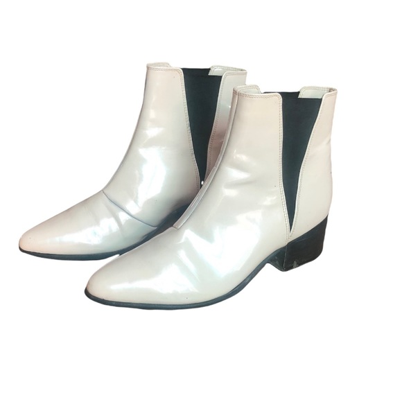 Nude patent chelsea boots - Picture 4 of 4